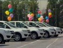 Многодетные семьи Липецкой области получили в подарок автомобили