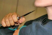 21-летний отец в Липецке поранил ножом себя и маленького ребенка